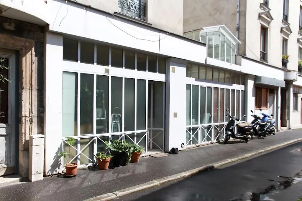 Unique Loft In Paris Near Parc De La Villette